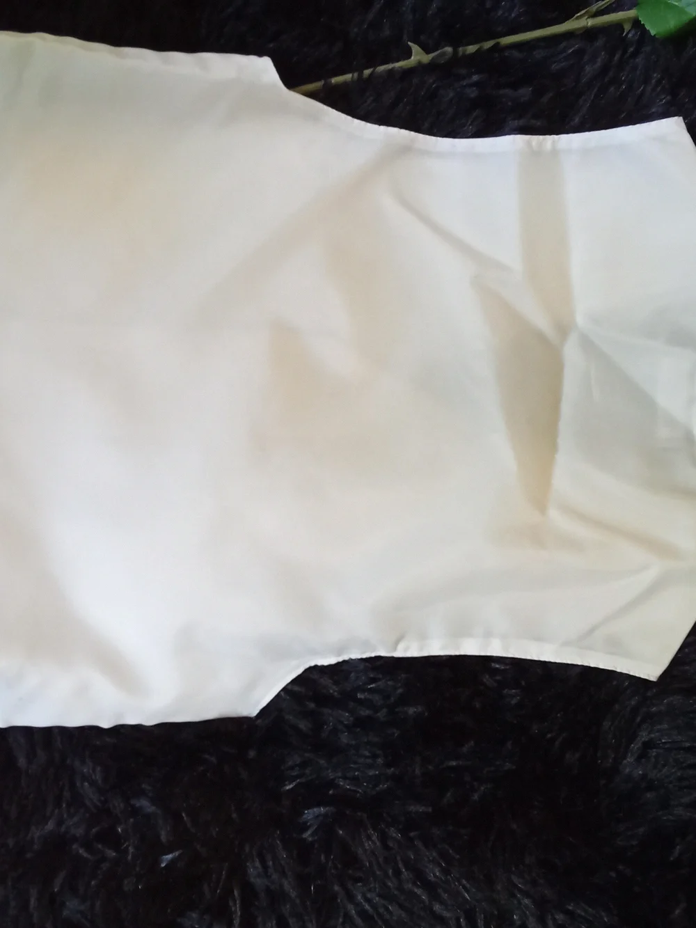 Classic Cream Vest - Button Front (4) - Picture 4 of 7